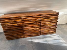Massives Sheesham‑Sideboard – 160 cm – Relief‑Design – Top